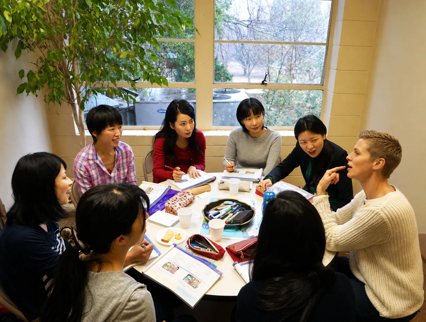 Eikaiwa Nashville students and classmates gathered together